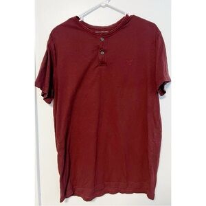 American Eagle Outfitters • Men's Burgundy Maroon Henley Shirt